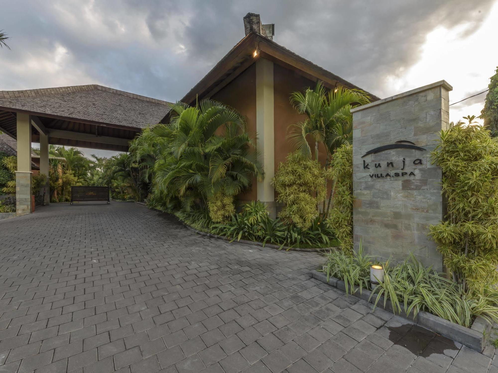 The Kunja Villa-Hotel Seminyak Esterno foto